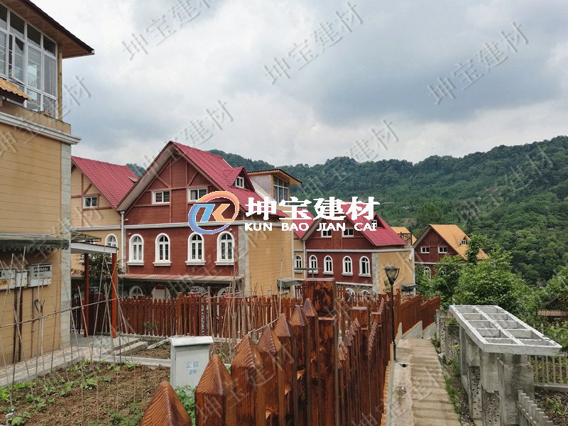 樹脂瓦別墅：相隔數年，再見亦如初！