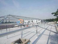成都雙流蛟龍港工業廠區正在翻修屋面建設改造